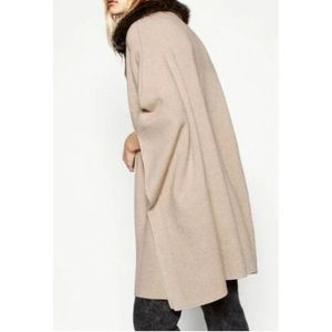 ZARA crossover cape with fur collar (tan)